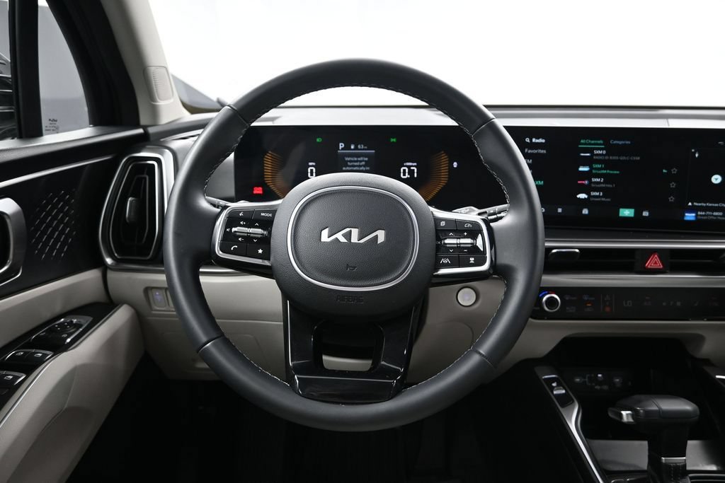 Certified 2025 Kia Sorento S w/ Panoramic Sunroof Package FWD image 35