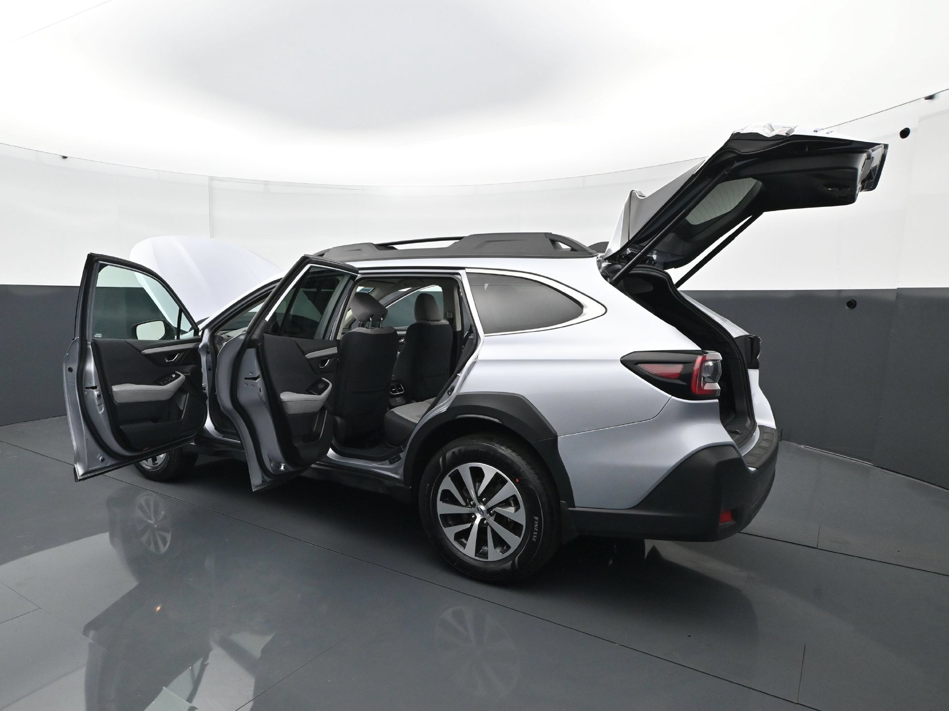 Used 2025 Subaru Outback Premium AWD/4WD image 31