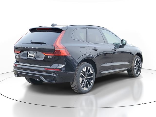 New 2026 Volvo XC60 B5 Plus w/ Protection Package Premier image 4
