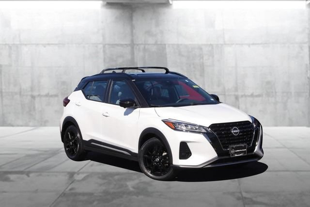 Certified 2024 Nissan Kicks SR w/ SR Premium Package FWD image 2