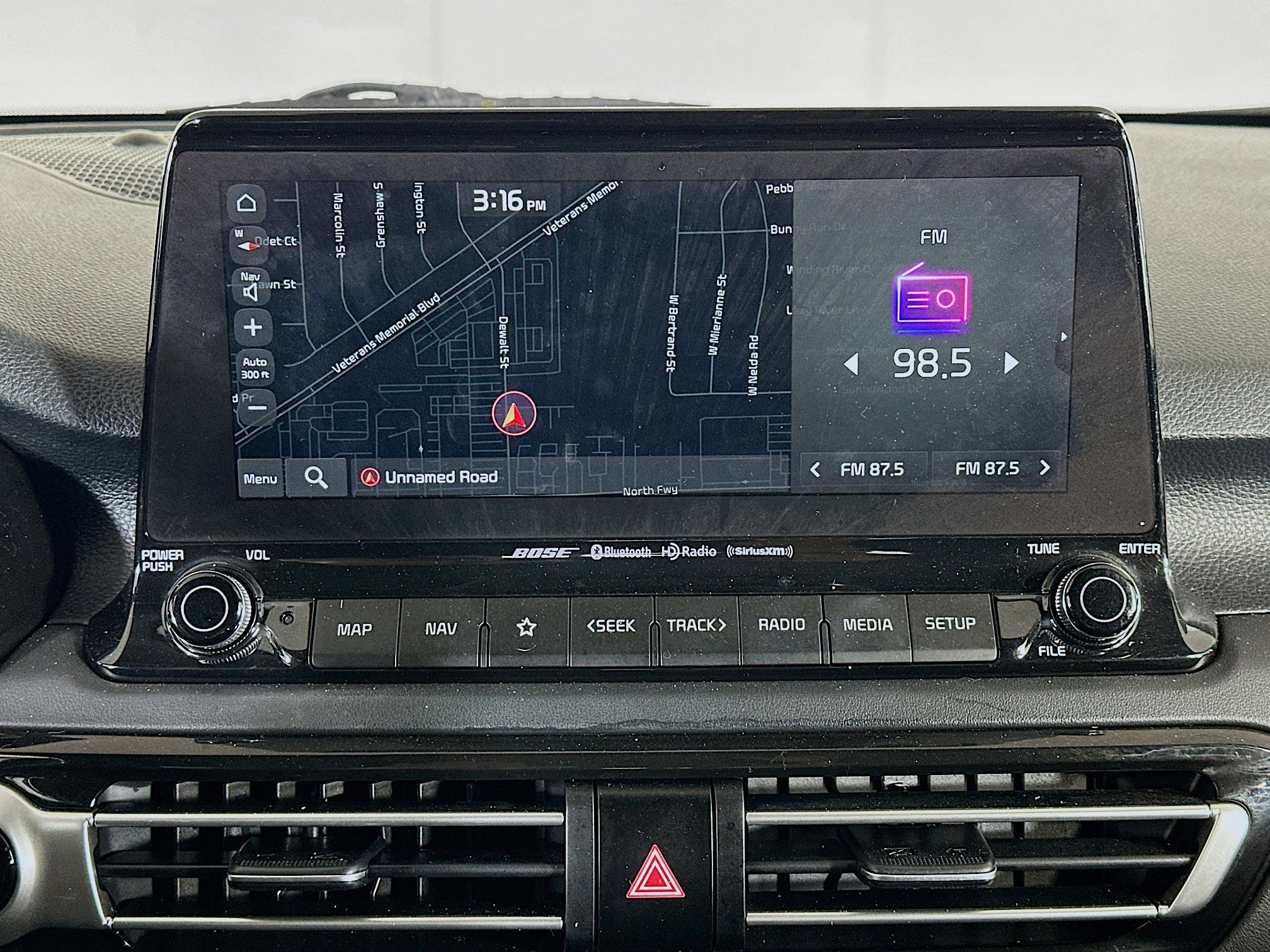 Used 2022 Kia Seltos SX w/ Sunroof Package image 22