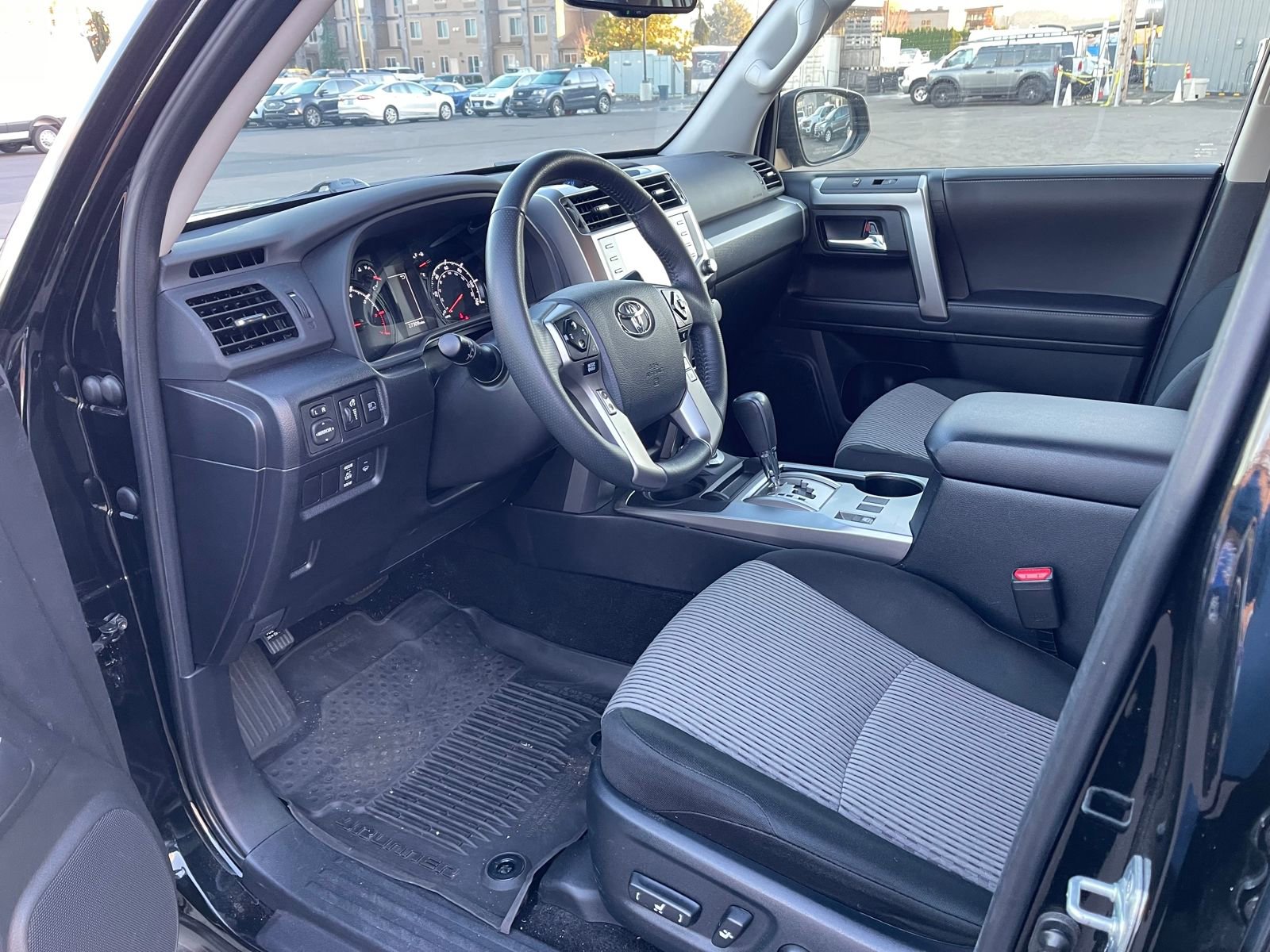 Used 2024 Toyota 4Runner SR5 image 10