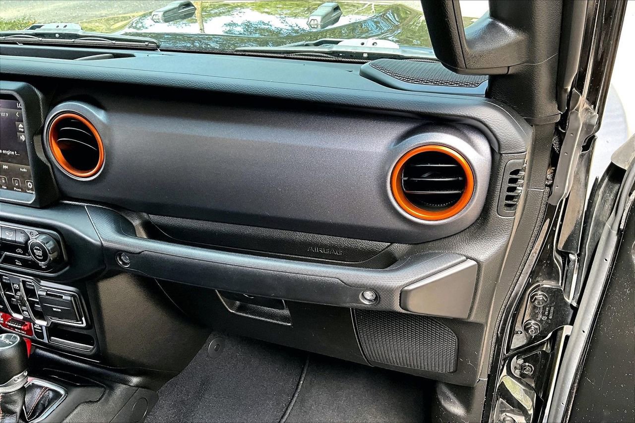 Used 2022 Jeep Gladiator Mojave w/ Trailer Tow Package image 22