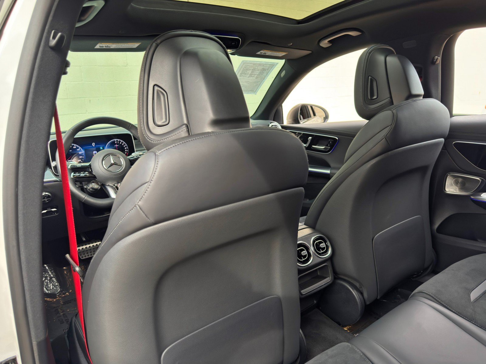 Used 2025 Mercedes-Benz GLC 63 AMG S image 42