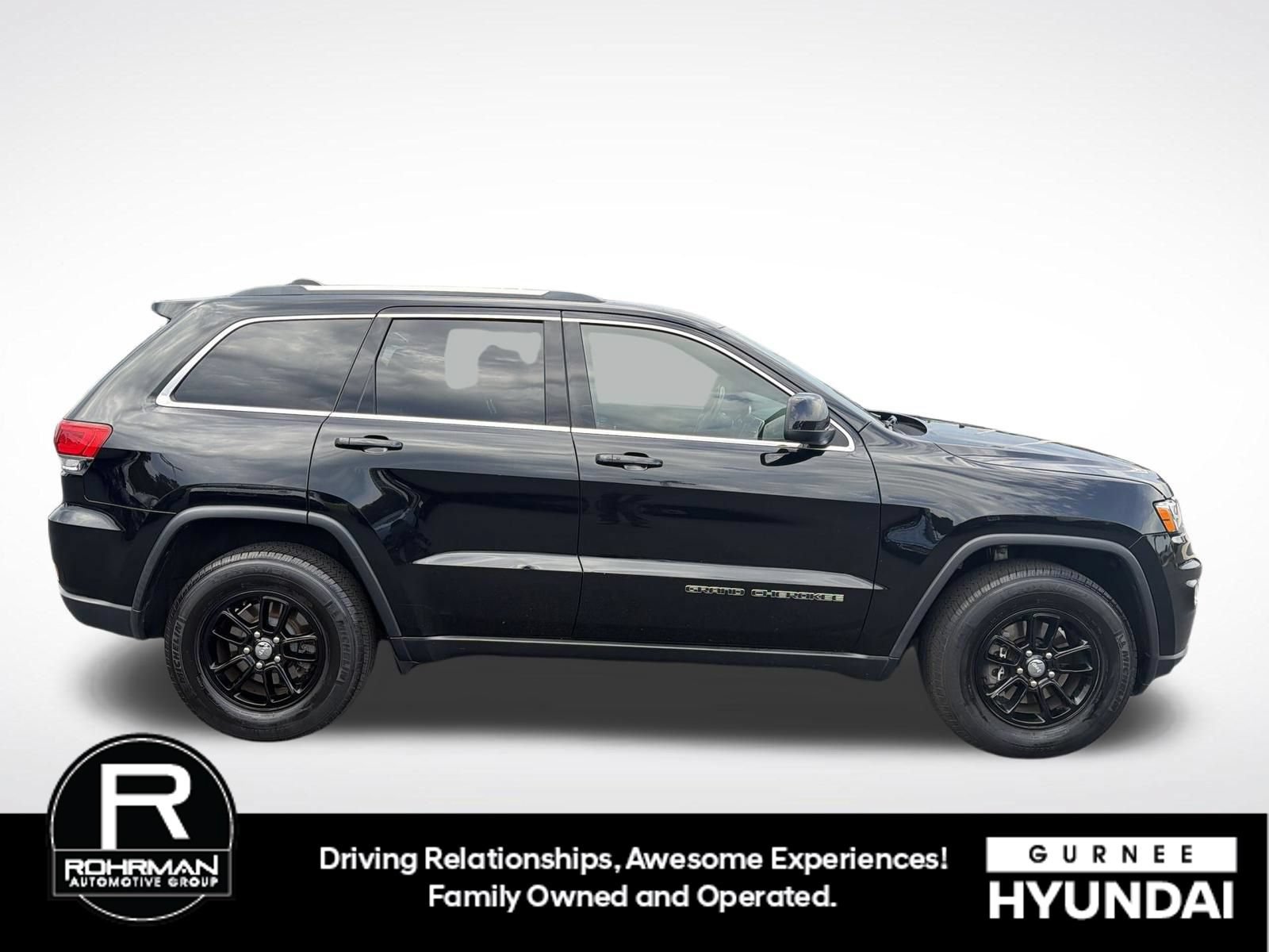 Used 2019 Jeep Grand Cherokee Laredo AWD/4WD image 10