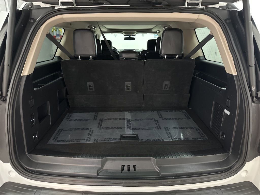 Used 2022 Ford Expedition Max XLT image 40