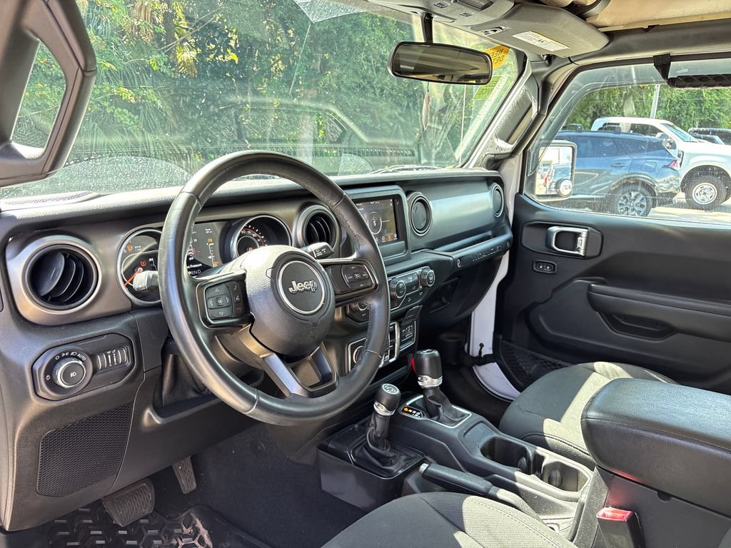 Used 2018 Jeep Wrangler Unlimited Sport S AWD/4WD image 6