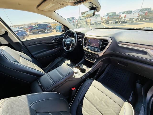 Certified 2023 GMC Acadia Denali w/ Black Diamond Edition image 34