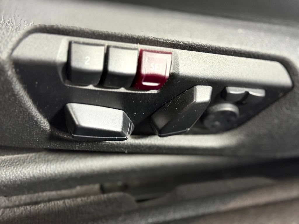 Used 2015 BMW M4 Coupe RWD image 21