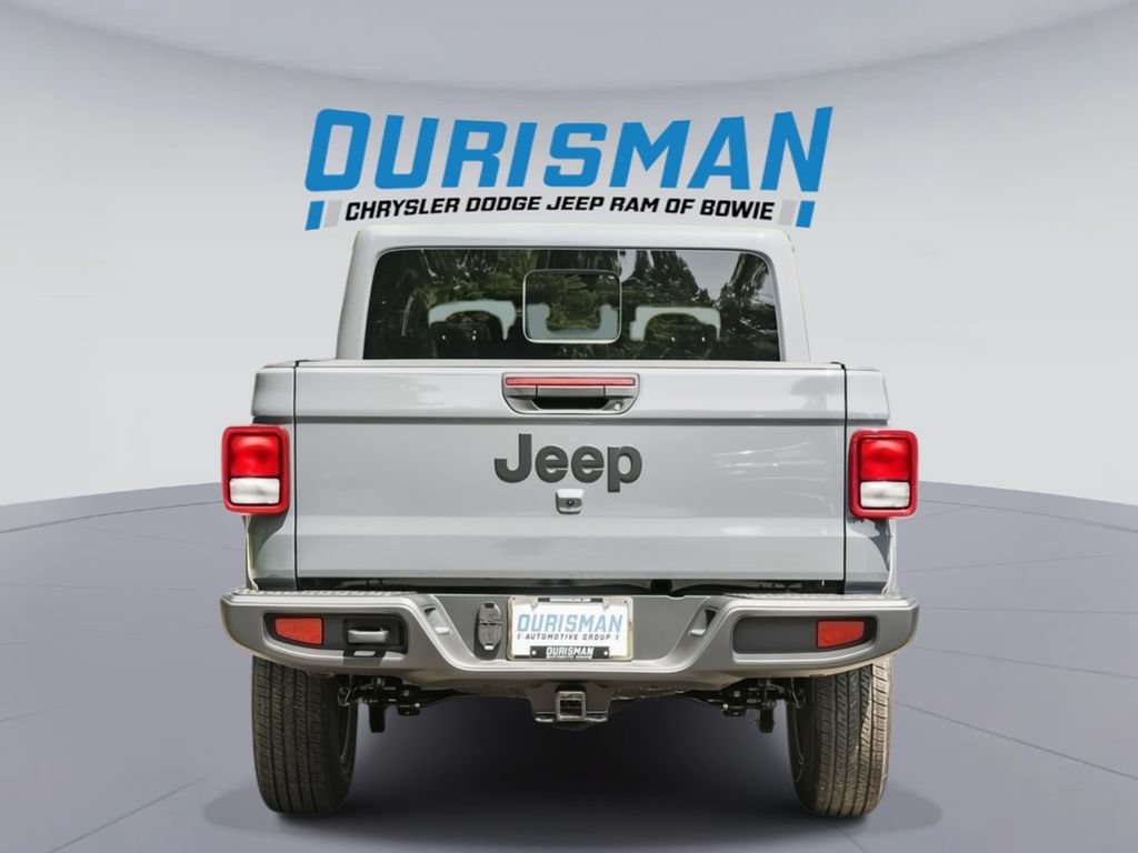 New 2025 Jeep Gladiator Sport AWD/4WD image 5