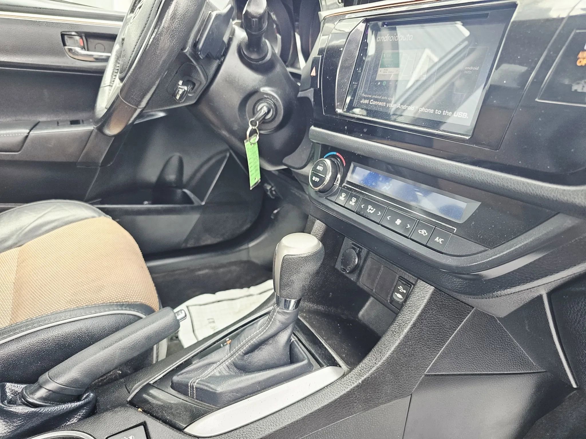 Used 2014 Toyota Corolla S image 14