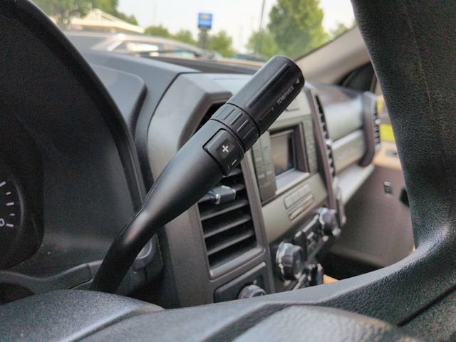 Used 2019 Ford F550 4x4 Regular Cab Super Duty image 17