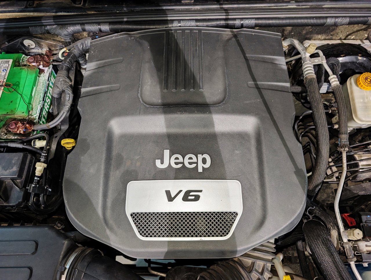 Used 2015 Jeep Wrangler Unlimited Sahara w/ Dual Top Group image 47