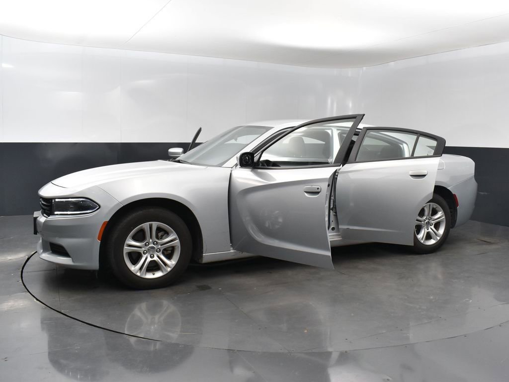 Used 2022 Dodge Charger SXT image 9