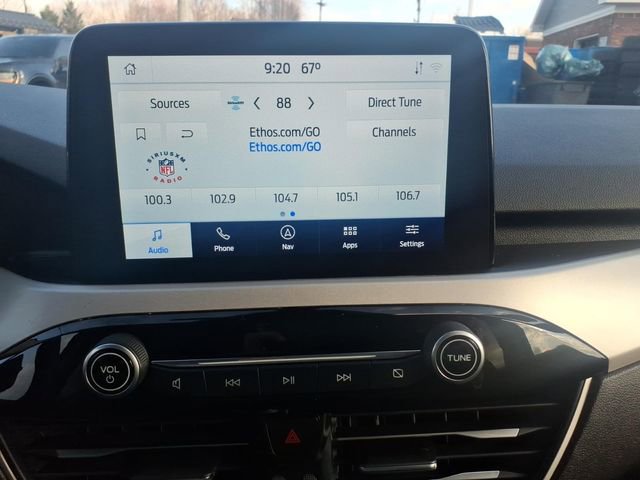 Certified 2020 Ford Escape SE image 18