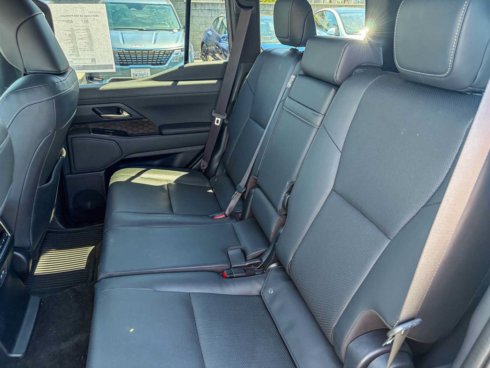 Used 2024 Lexus GX 550 w/ Accessory Package (Z1) AWD/4WD image 18