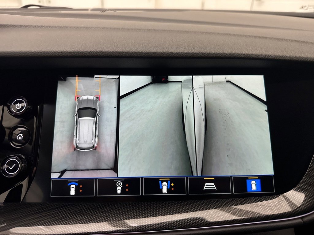 Used 2022 Buick Envision Essence w/ Technology Package I image 38