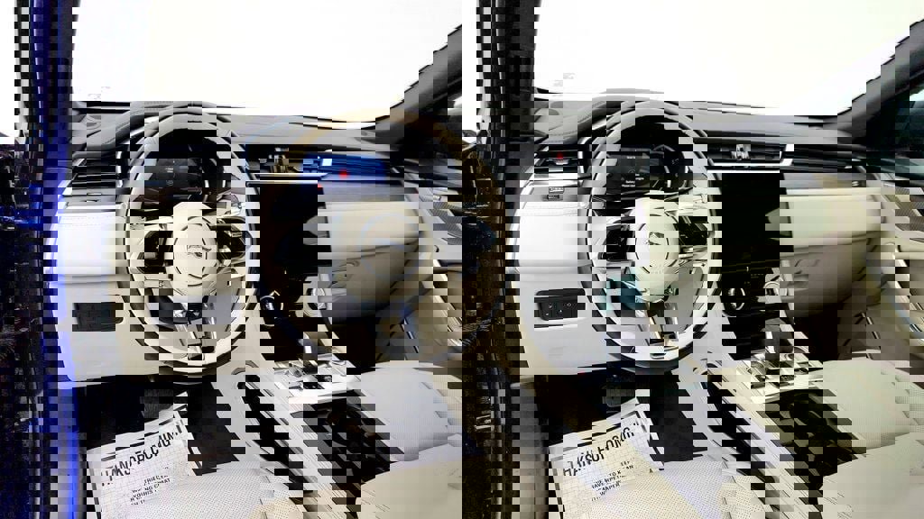 Used 2021 Jaguar F-PACE S image 12