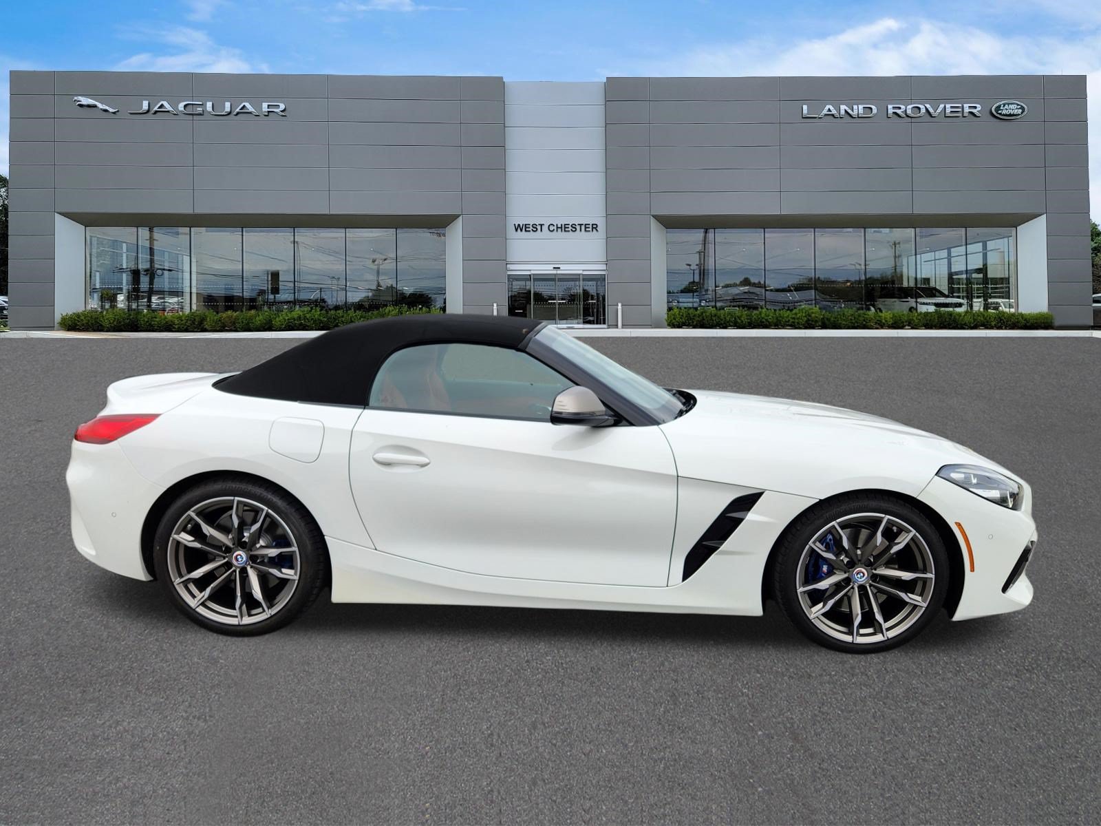 Used 2023 BMW Z4 M40i w/ Premium Package RWD image 6
