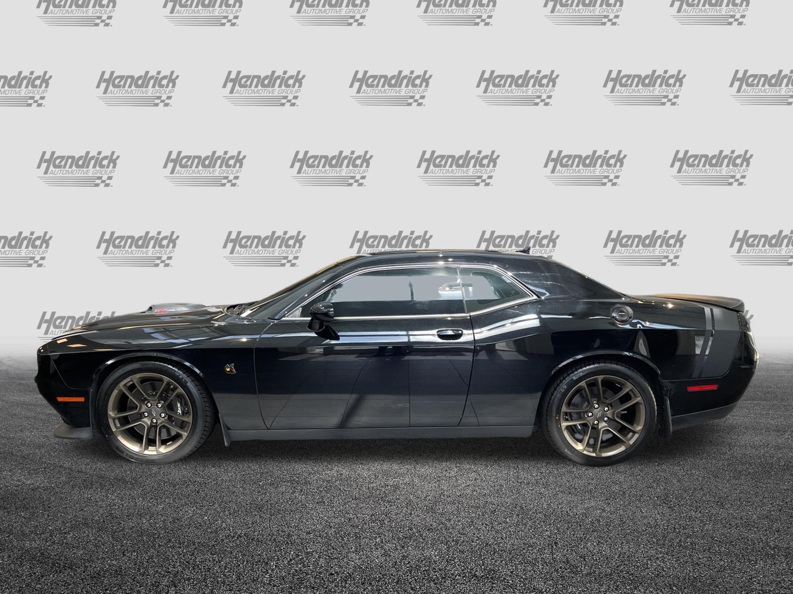 Used 2021 Dodge Challenger R/T Scat Pack w/ Shaker Package RWD image 7