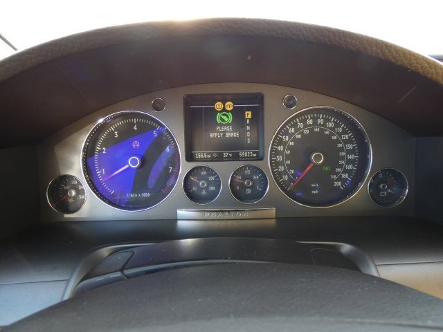 Used 2004 Volkswagen Phaeton W12 image 32