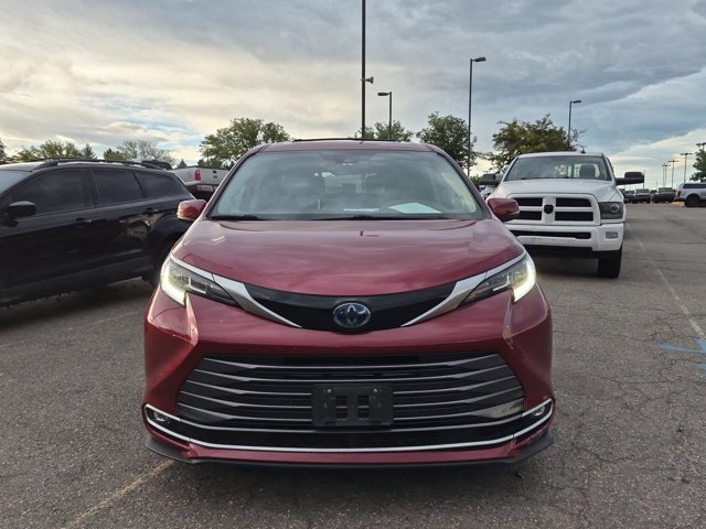 Used 2021 Toyota Sienna Limited AWD/4WD video 2