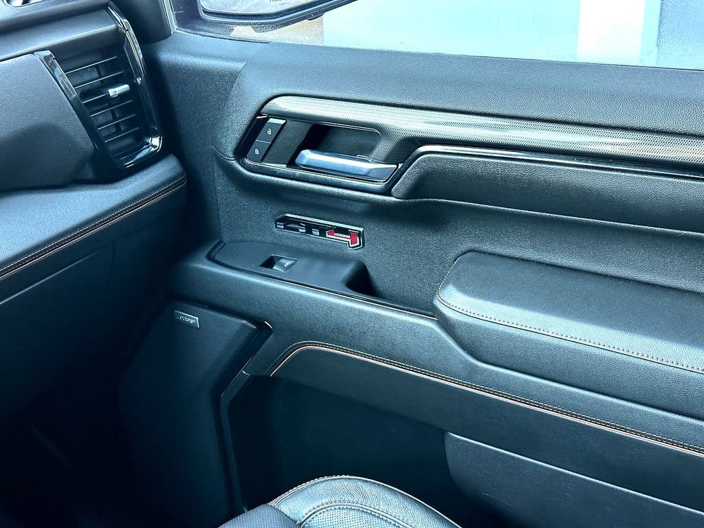 Used 2024 GMC Sierra 1500 AT4 w/ Technology Package image 25