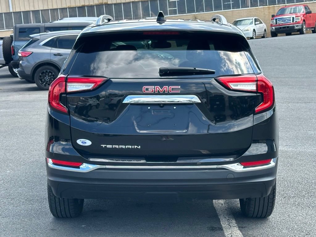 Used 2024 GMC Terrain SLT FWD image 7