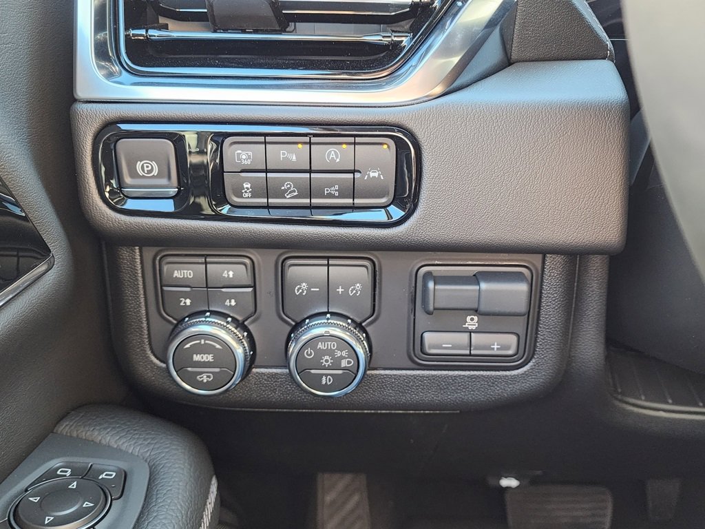 New 2026 GMC Yukon Denali w/ Denali Reserve Package image 19