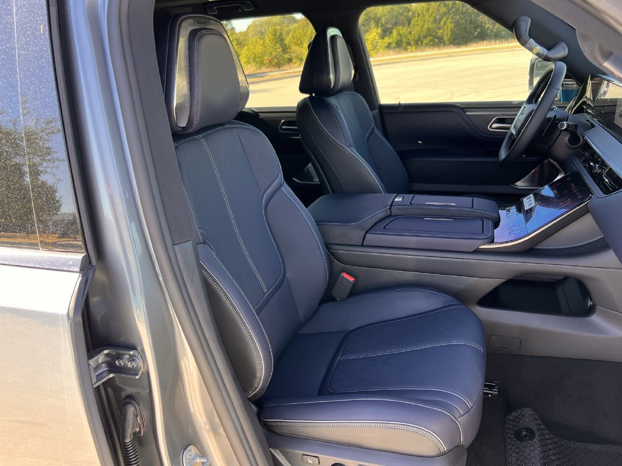 New 2027 INFINITI QX80 Sensory w/ Sport Exterior Package AWD/4WD image 23