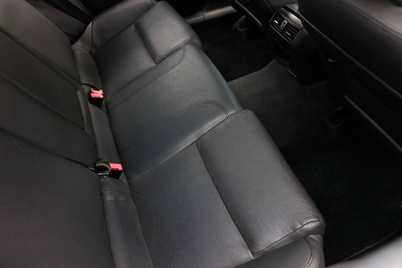 Used 2009 Pontiac G8 GT w/ Premium Package RWD image 14