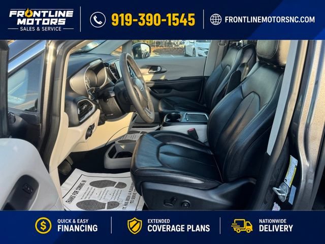 Used 2022 Chrysler Pacifica Touring-L FWD image 15