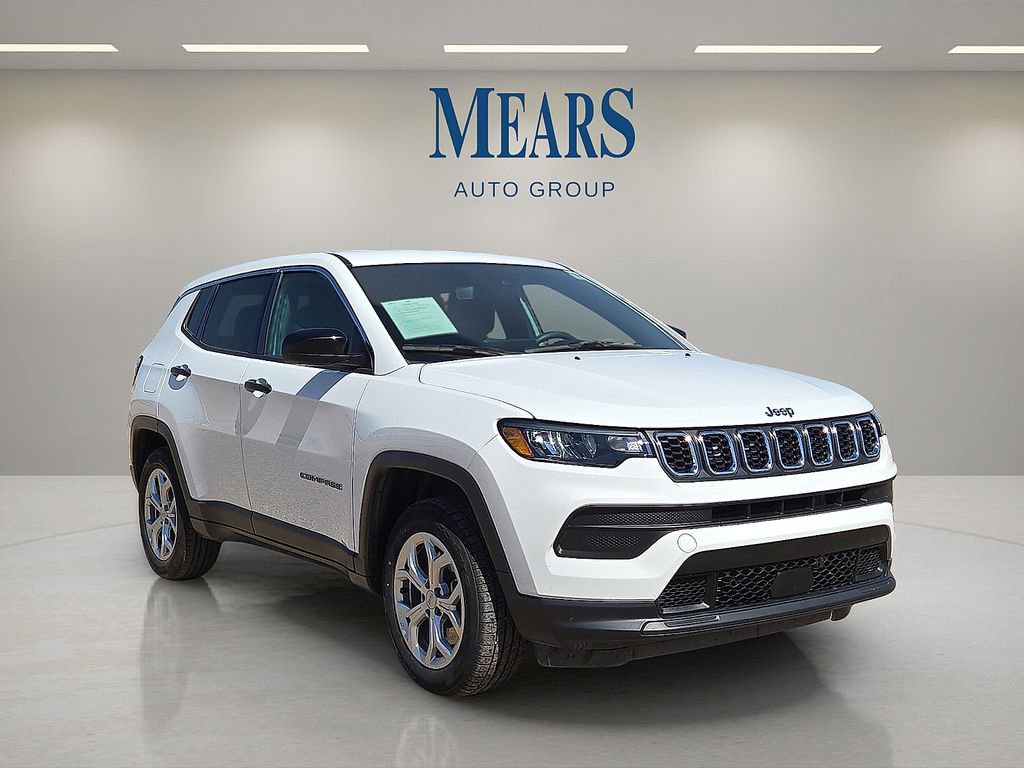 Used 2024 Jeep Compass Sport image 7
