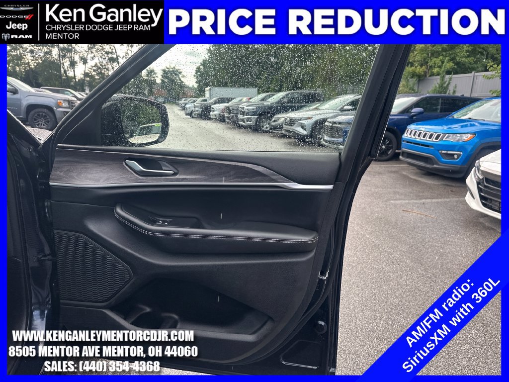 Certified 2023 Jeep Grand Cherokee Limited AWD/4WD image 29