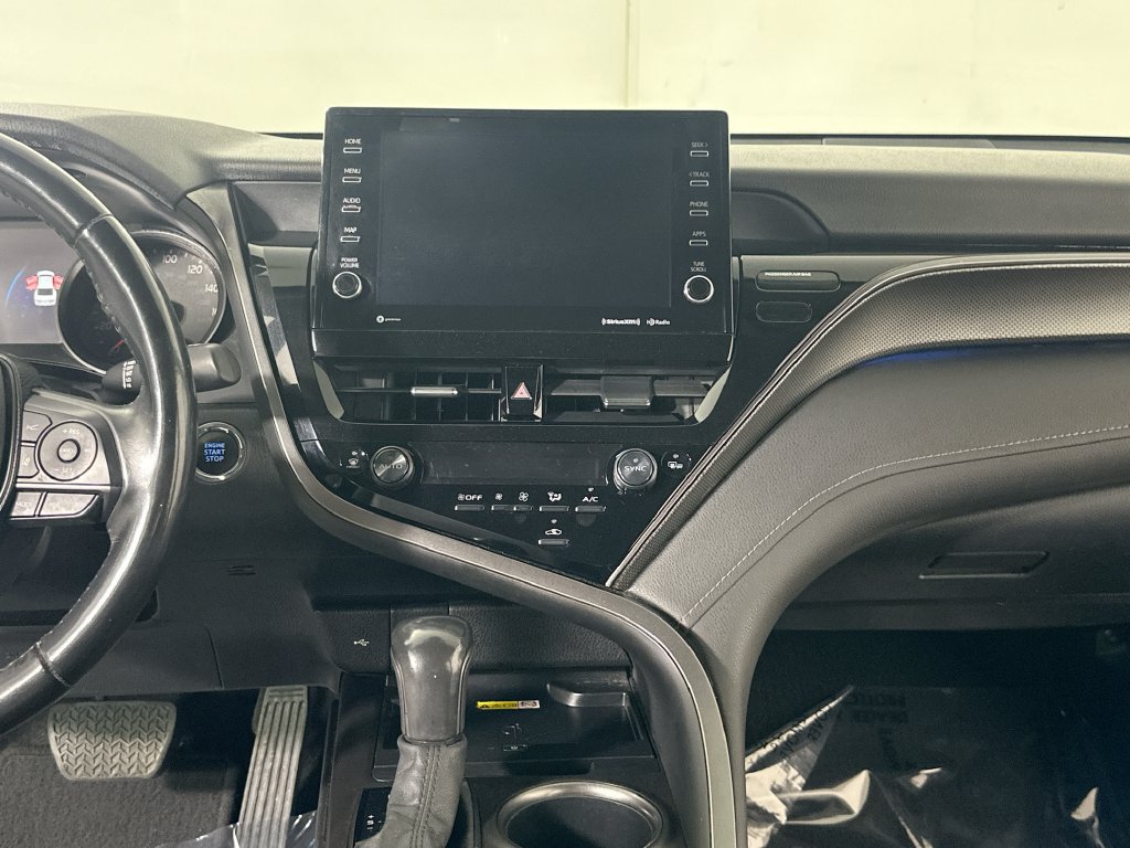 Used 2022 Toyota Camry XSE FWD image 20