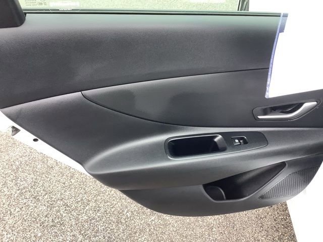 Certified 2024 Hyundai Elantra SEL image 13