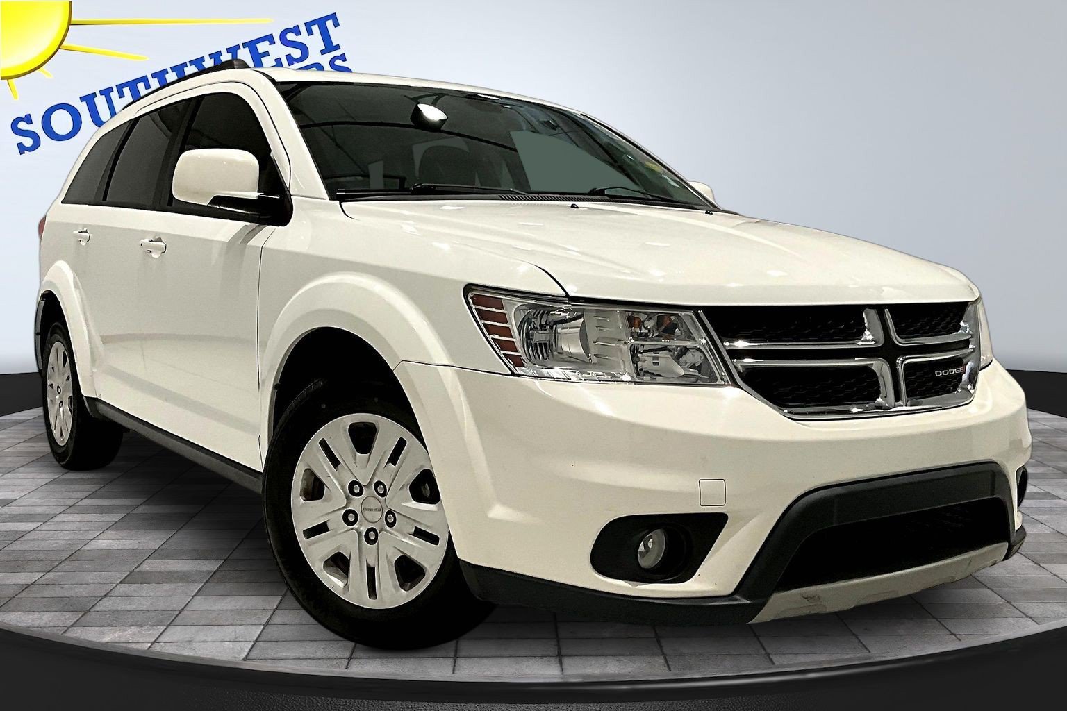 Used 2019 Dodge Journey SE w/ Connectivity Group FWD image 3
