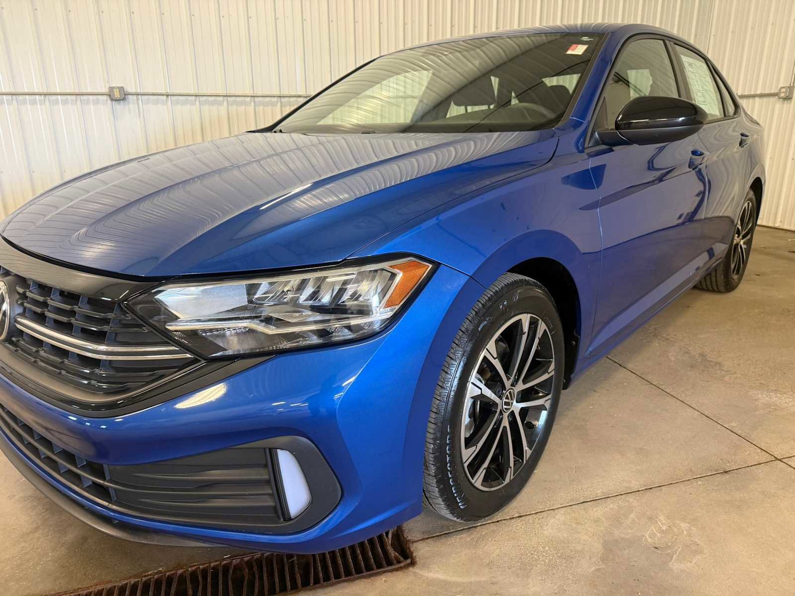 Certified 2023 Volkswagen Jetta Sport image 6