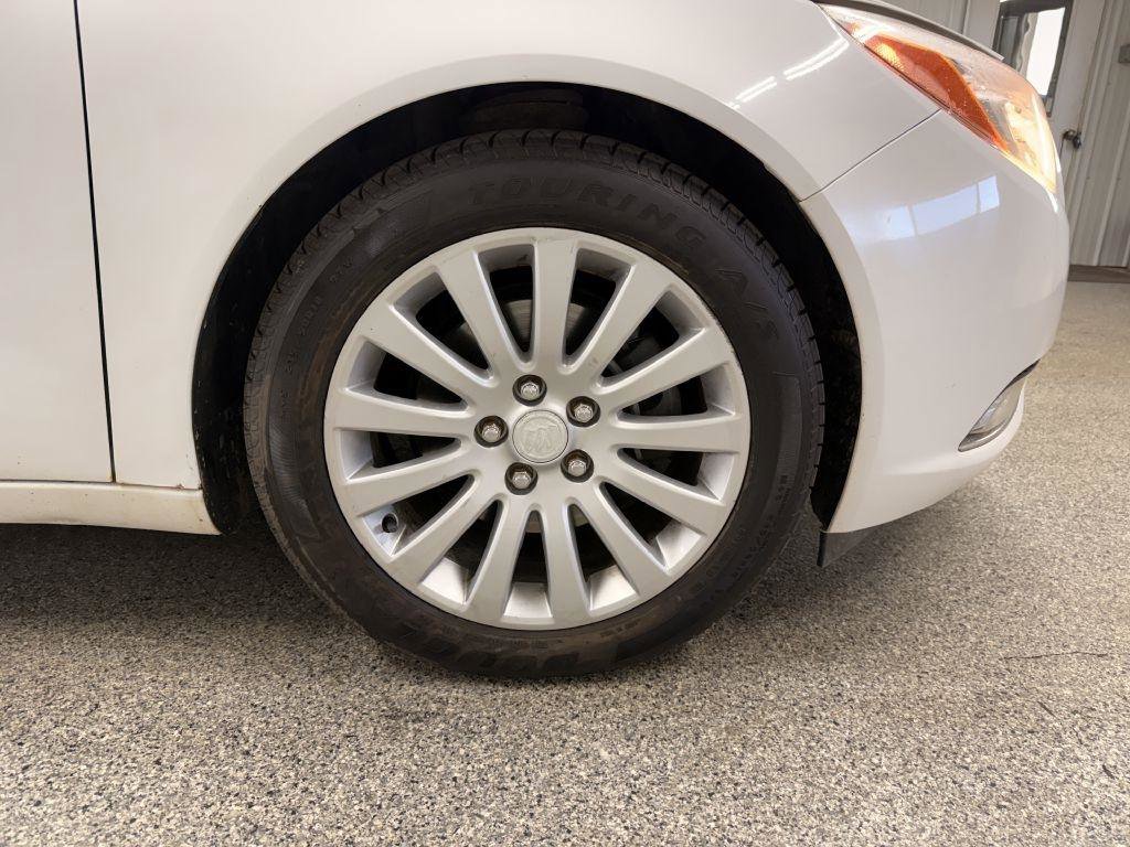 Used 2013 Buick Regal Premium image 35