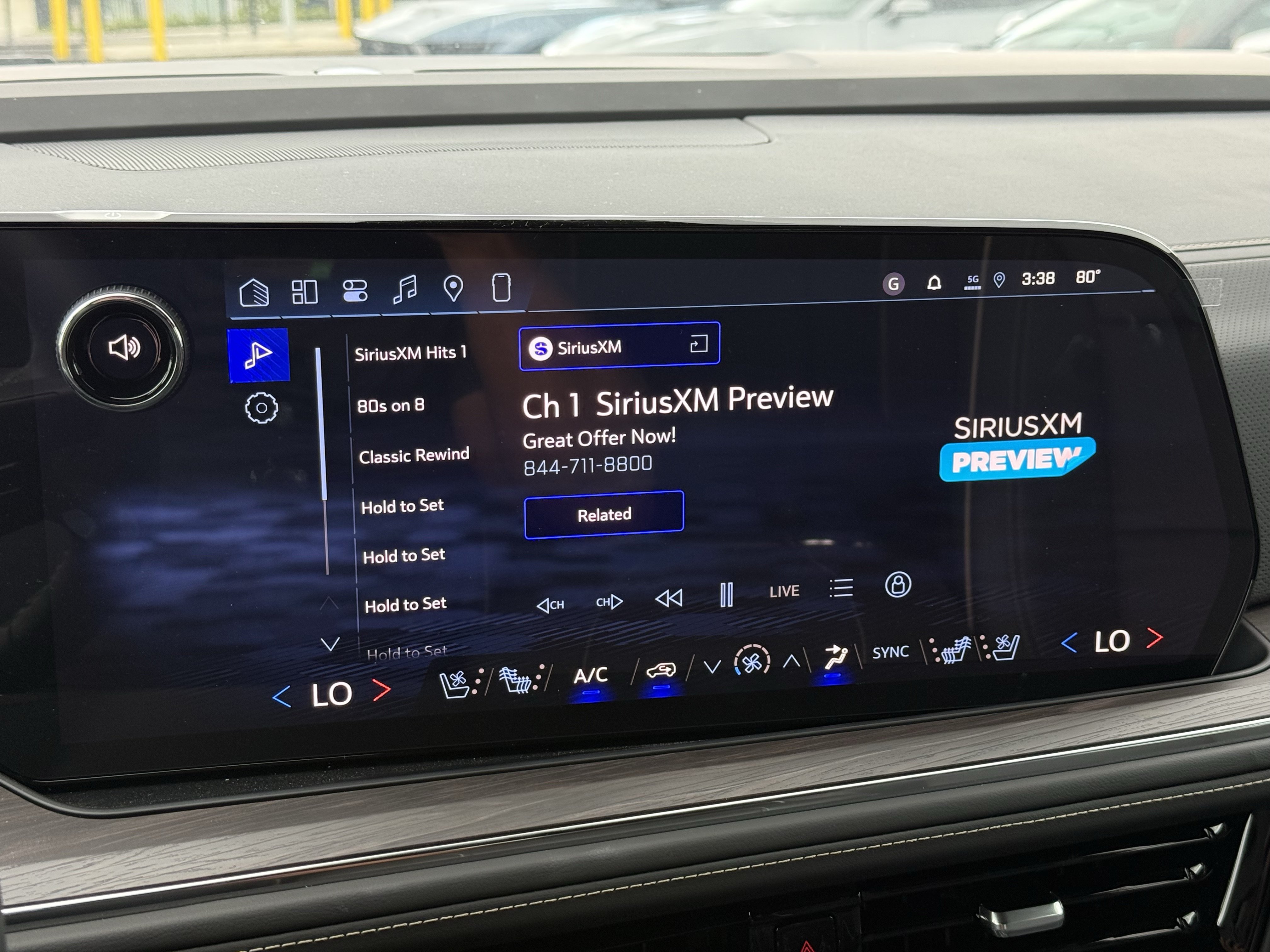 New 2026 Chevrolet Tahoe Premier w/ Sun And Tow Package AWD/4WD image 22