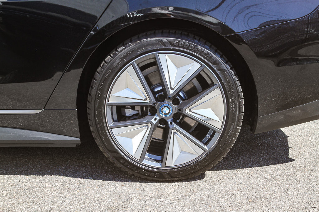 Certified 2023 BMW i4 eDrive35 w/ Premium Package RWD image 8