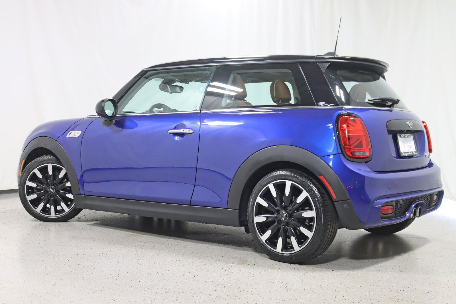 Used 2019 MINI Cooper S w/ Driver Assistance Package image 9