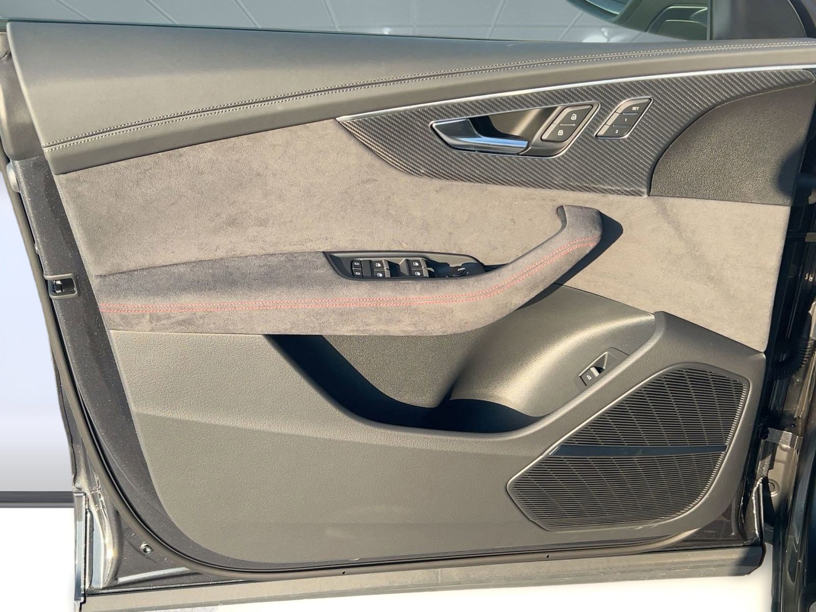 New 2026 Audi RS Q8 performance image 13