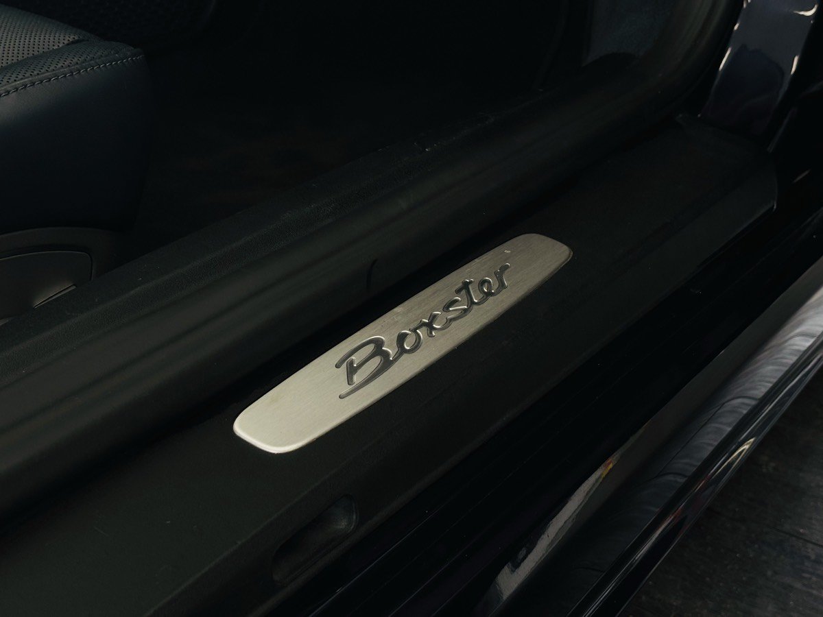 Used 2019 Porsche 718 Boxster RWD image 34