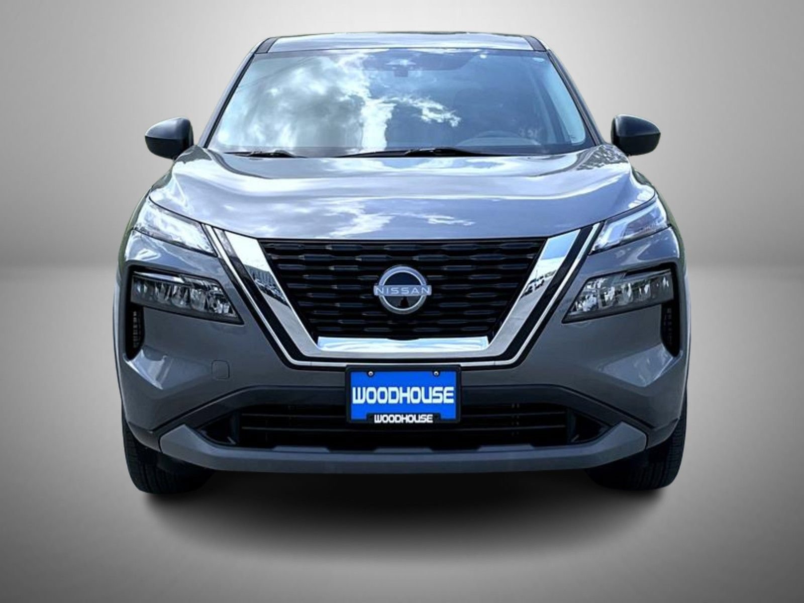 Used 2023 Nissan Rogue S AWD/4WD image 2