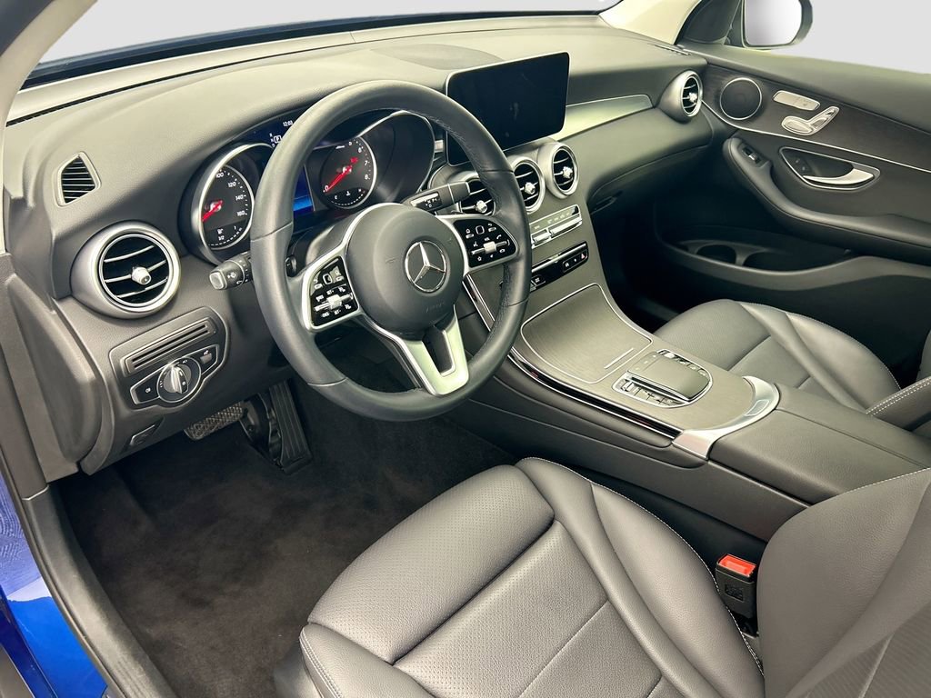 Used 2022 Mercedes-Benz GLC 300 image 9