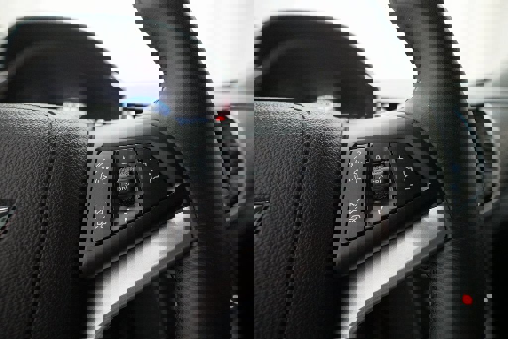 Used 2017 Chevrolet Trax LT w/ Driver Confidence Package image 18