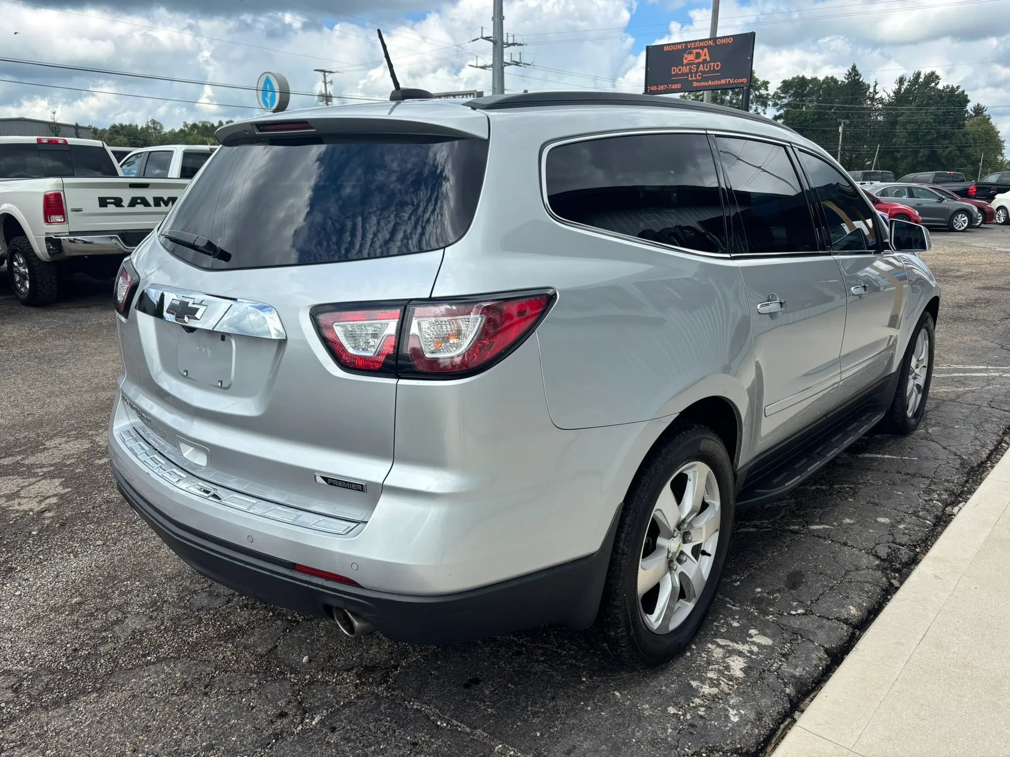 Used 2017 Chevrolet Traverse Premier AWD/4WD image 9