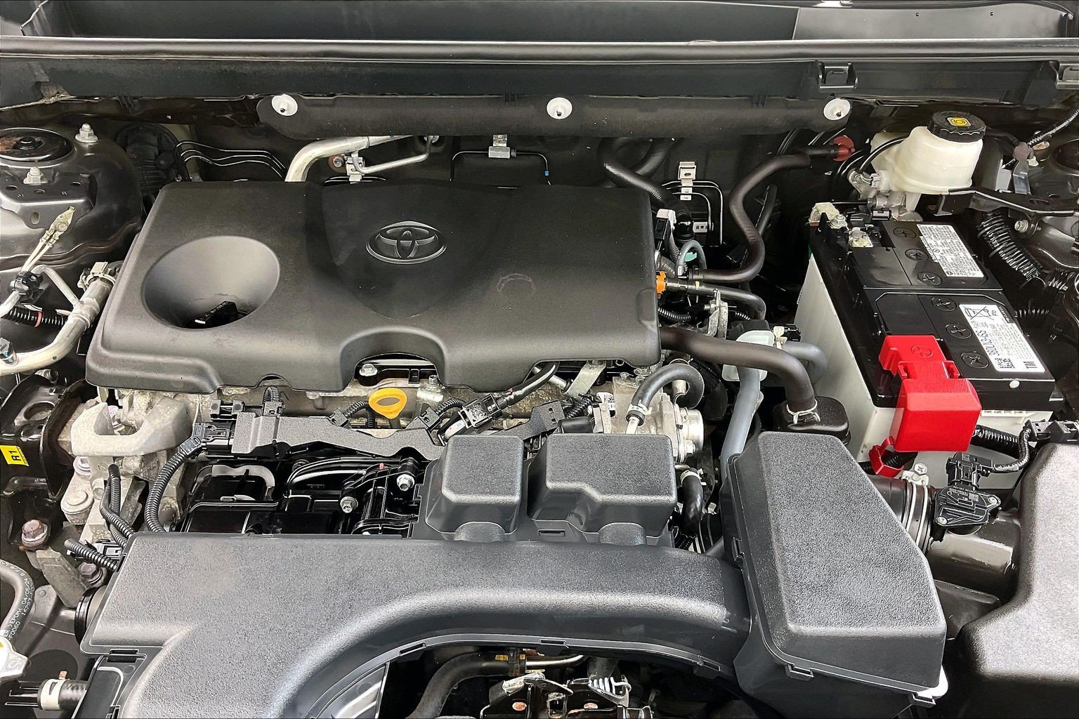 Used 2024 Toyota RAV4 XLE FWD image 13
