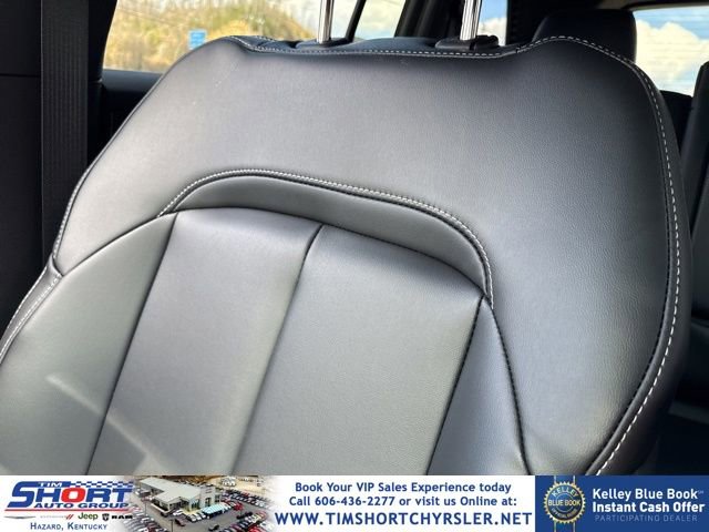 New 2026 Jeep Grand Cherokee Limited w/ Limited Altitude Package AWD/4WD image 48